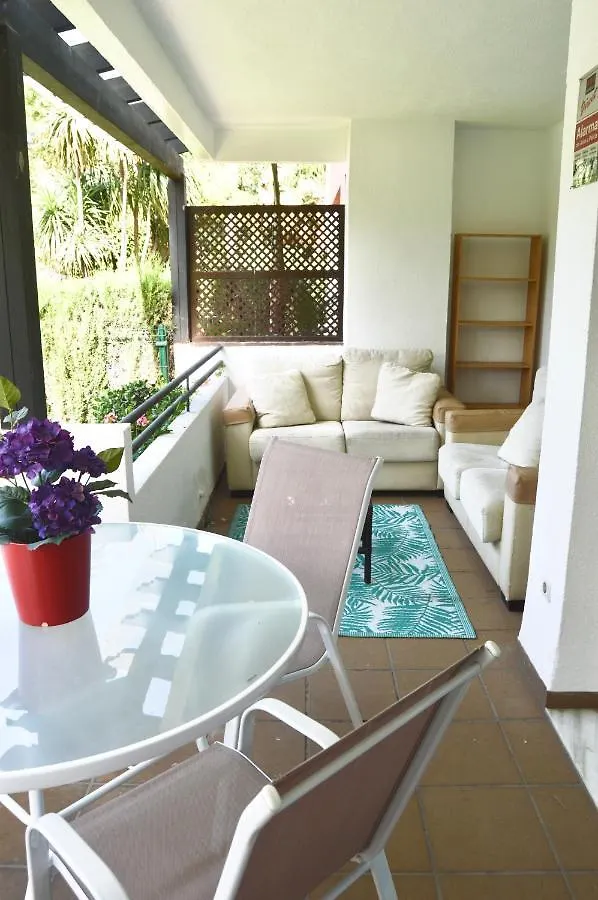 アパート マルベーリャPuerto Banus With Private Gardenアパートメント